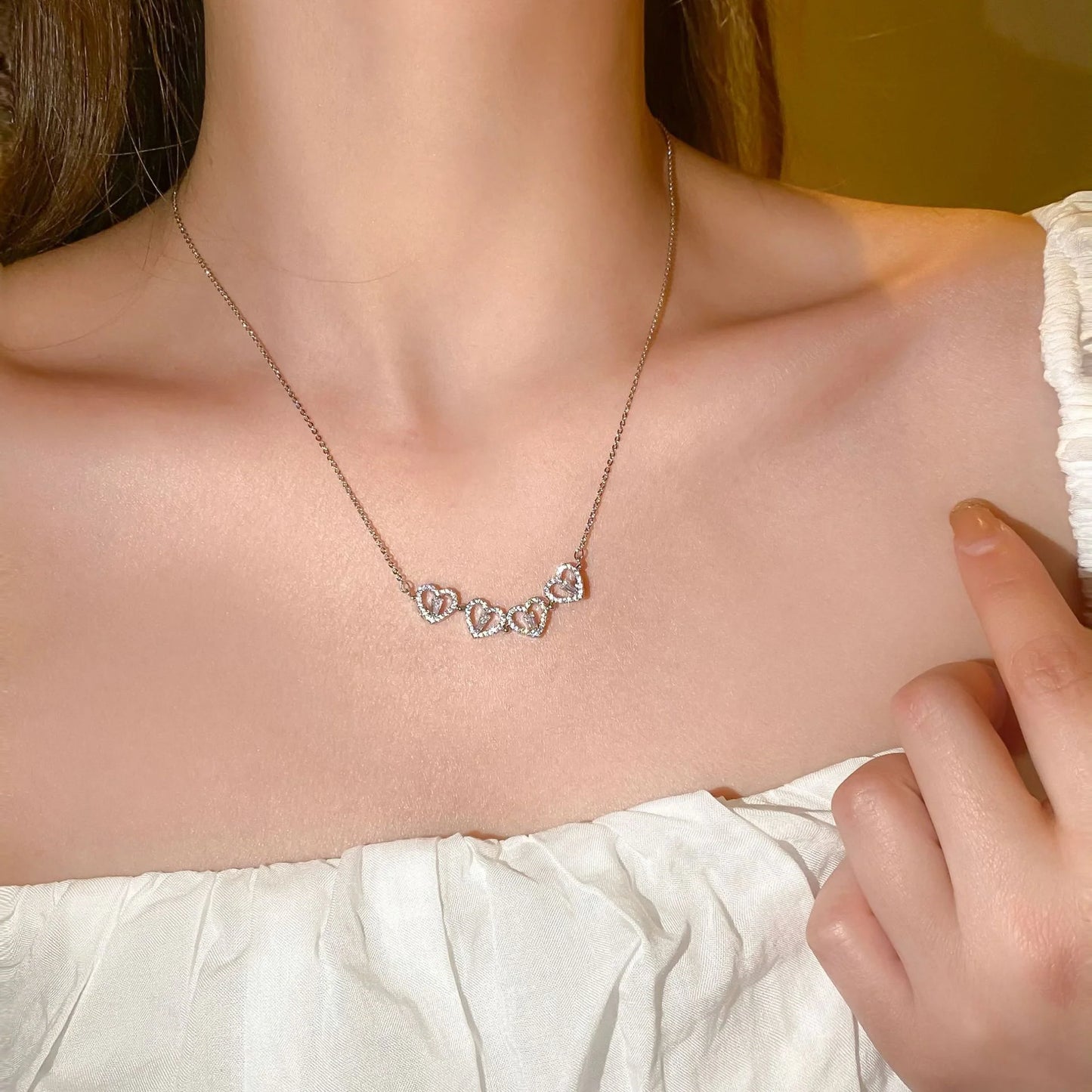 Collier en Trèfle - Coeurs Aimantés Plaqués Or