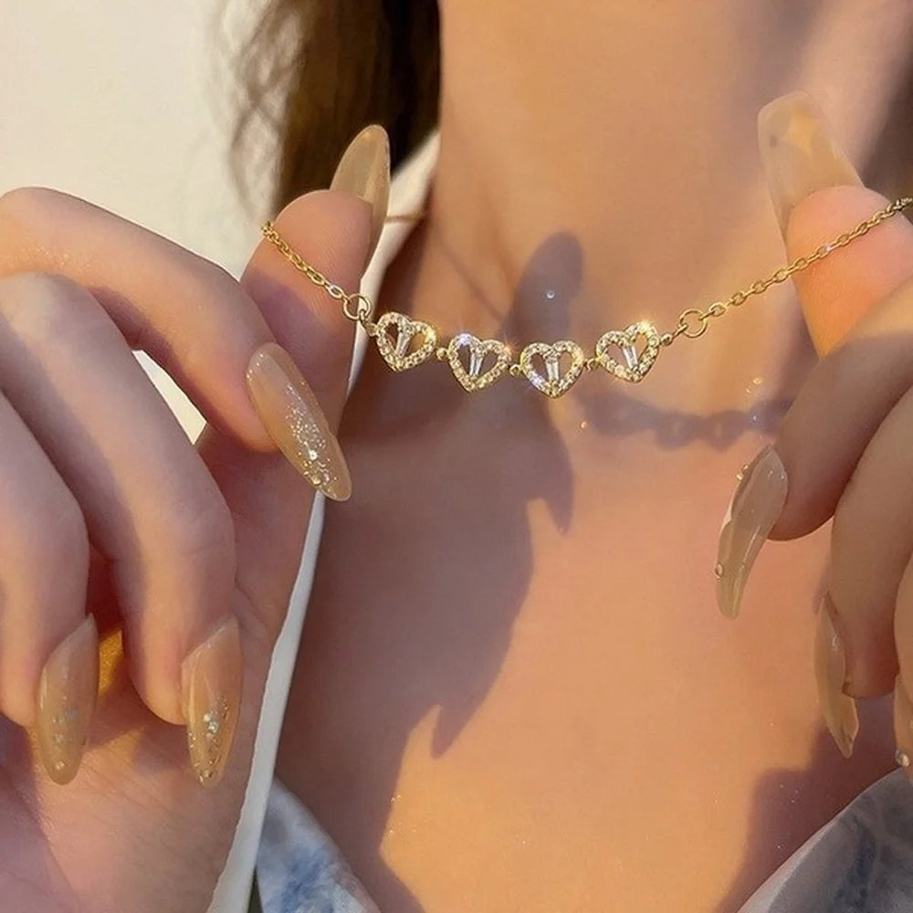 Collier en Trèfle - Coeurs Aimantés Plaqués Or